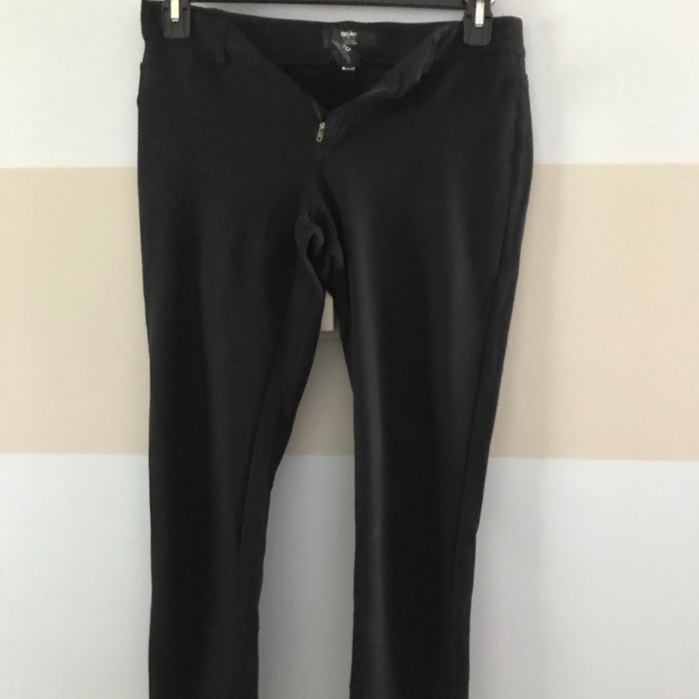 Black stretchy skinny leg dress pant